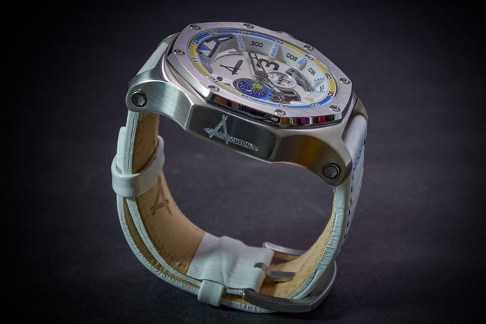 Achtung Turbo3/ Silver and White