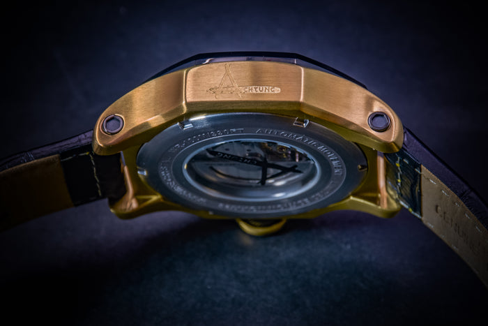 Achtung Turbo3/ Yellow Gold and Black