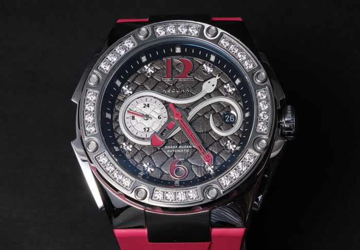 Nsquare Snake Queen 39mm Cherry Red